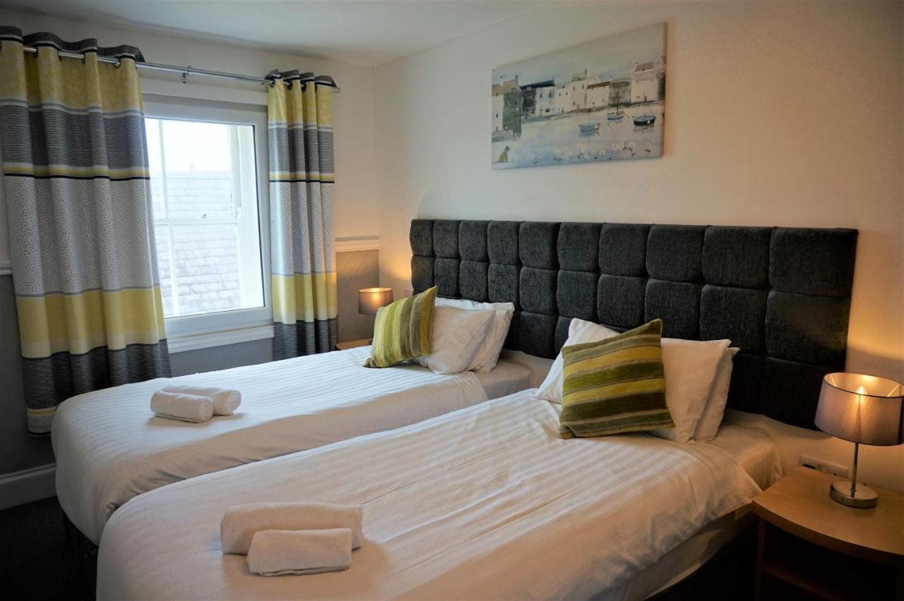 The Angel Hotel Cardigan Eksteriør billede